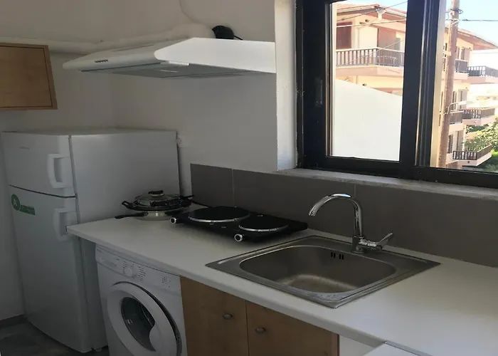 Amalthia Apartahotel 3*