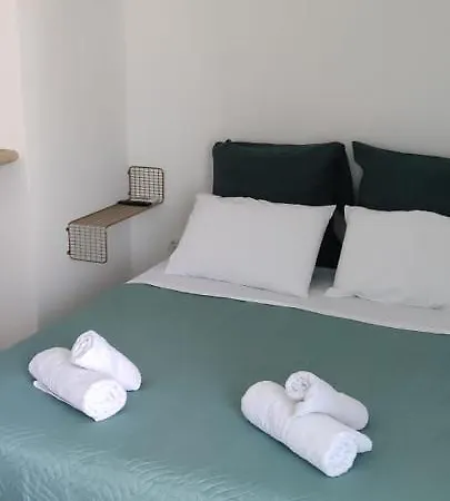 Amalthia Apartahotel 3*