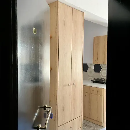 מלון דירות Amalthia העיירה רתימנו